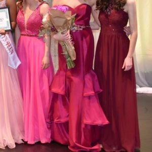 FUSCHIA ALYCE PARIS MERMAID GOWN